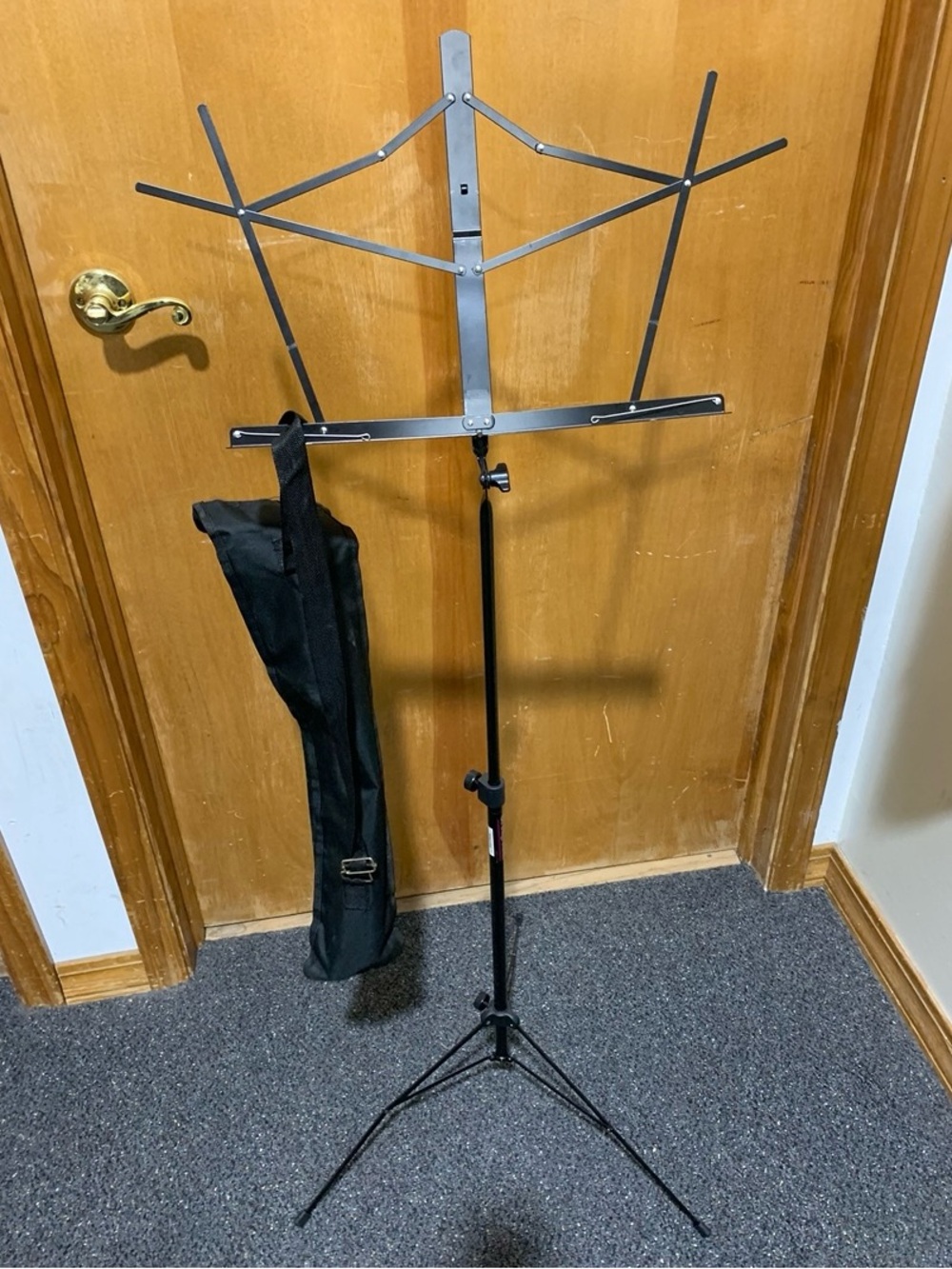 Foldable music stand with storage carrying bag